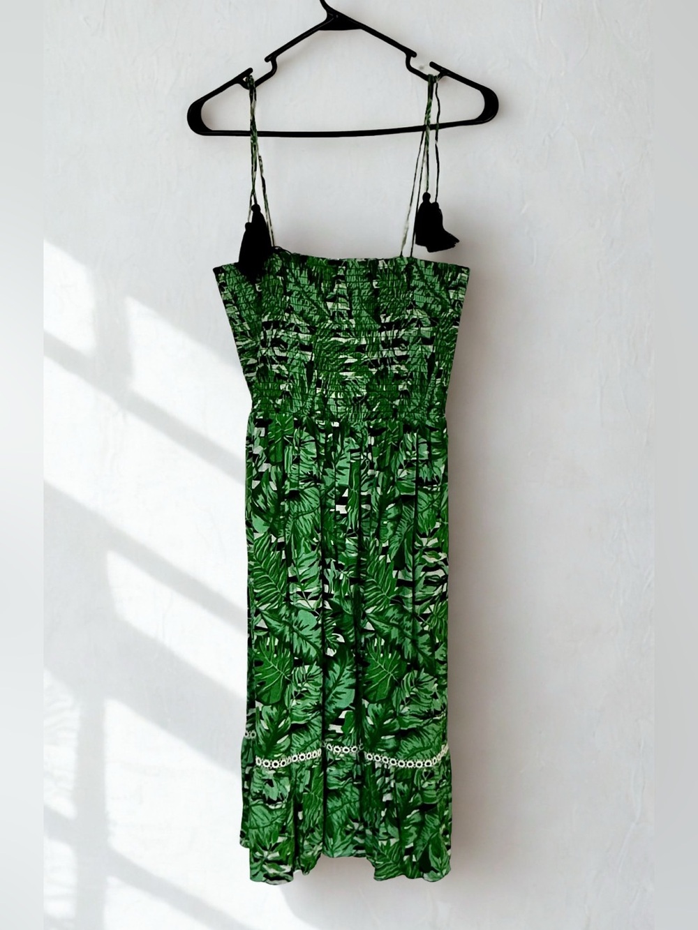 NWT Playa Lucila Green Floral Smocked Dress - size small